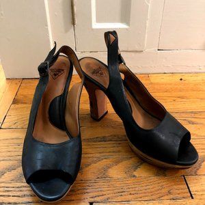JOHN FLUEVOG Miracles Platform BUNFORD Slingback